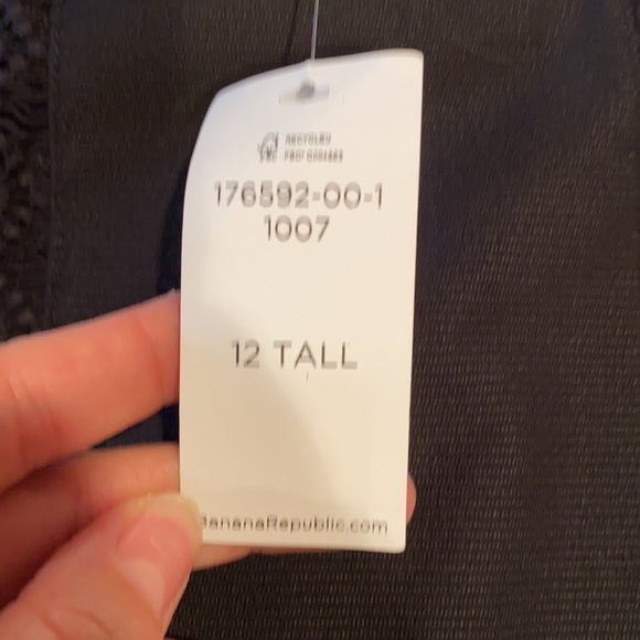 NWT women’s Banana Republic skirt size 12 tall - Picture 3 of 6